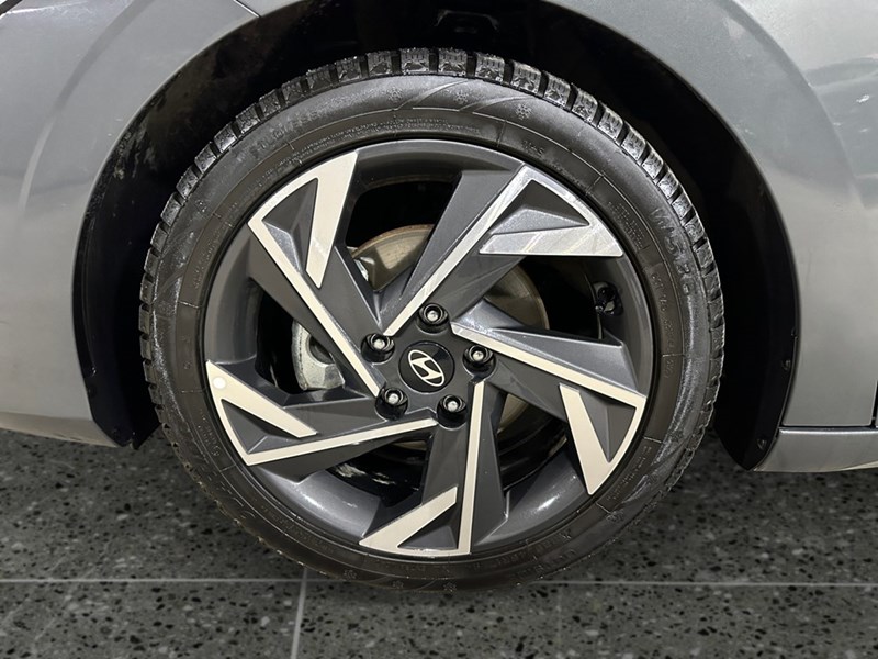2025 Hyundai Elantra Preferred IVT w/Tech Pkg