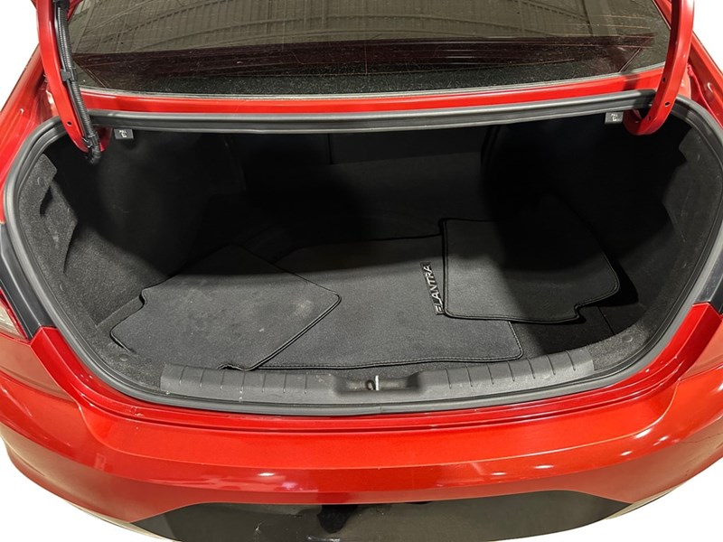2020 Hyundai Elantra Preferred IVT
