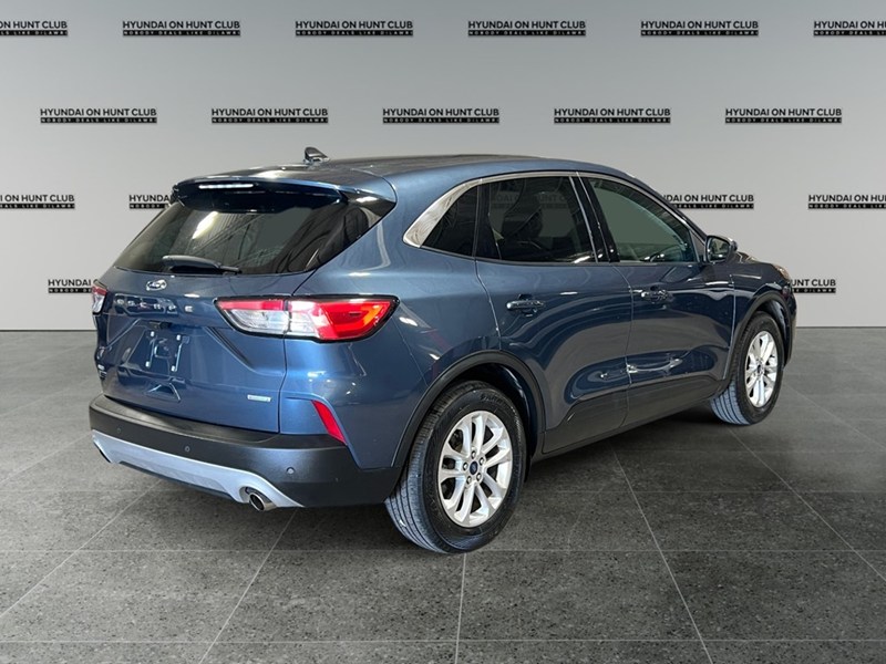 2020 Ford Escape SE FWD