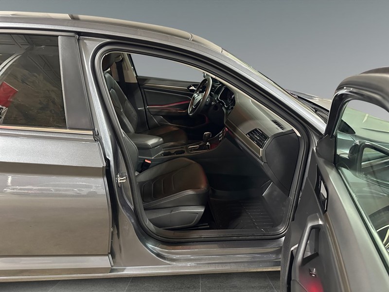 2021 Volkswagen Jetta Execline Auto
