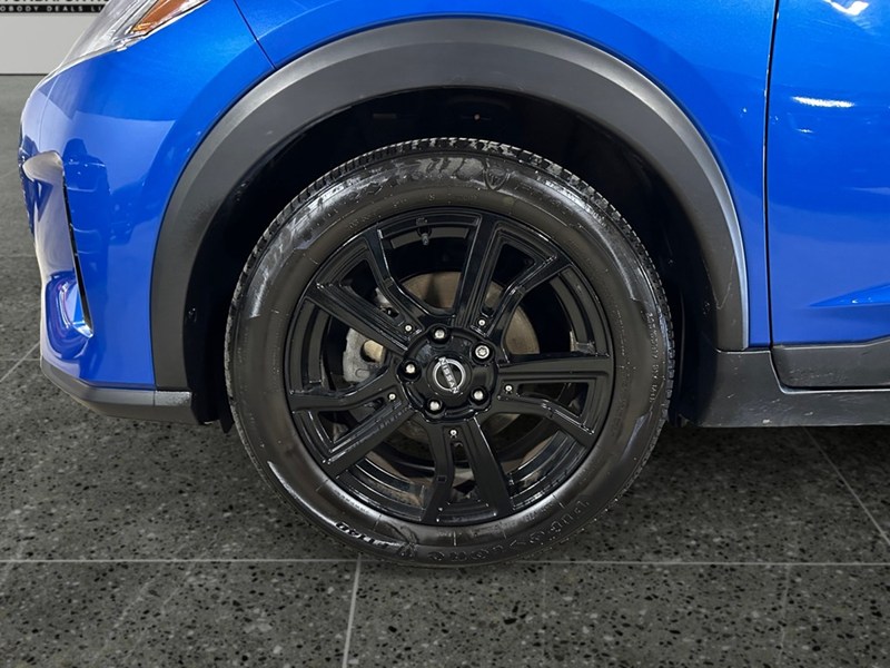 2023 Nissan Kicks SV FWD