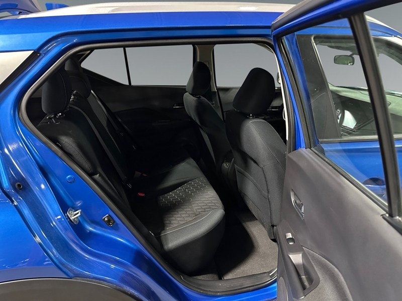 2023 Nissan Kicks SV FWD