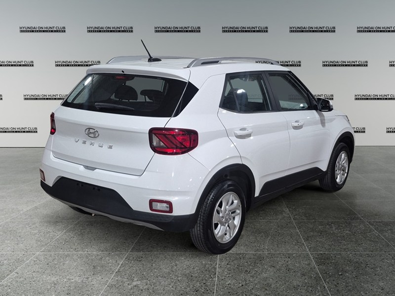 2025 Hyundai Venue Preferred IVT