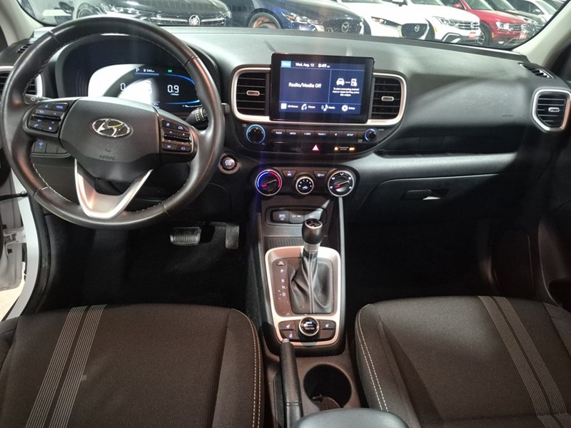2025 Hyundai Venue Preferred IVT