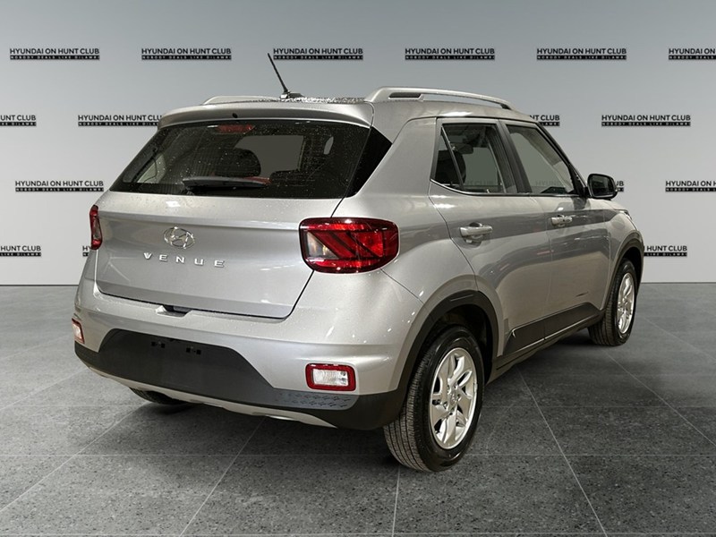 2025 Hyundai Venue Preferred IVT