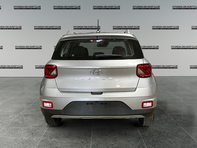 2025 Hyundai Venue Preferred IVT