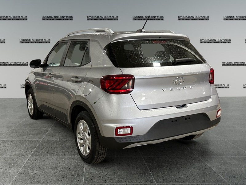 2025 Hyundai Venue Preferred IVT