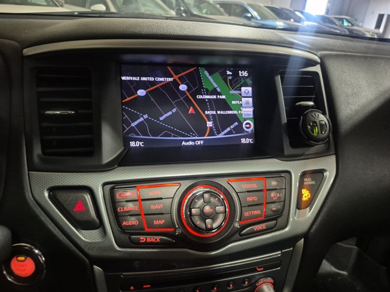 2017 Nissan Pathfinder 4WD 4dr Platinum