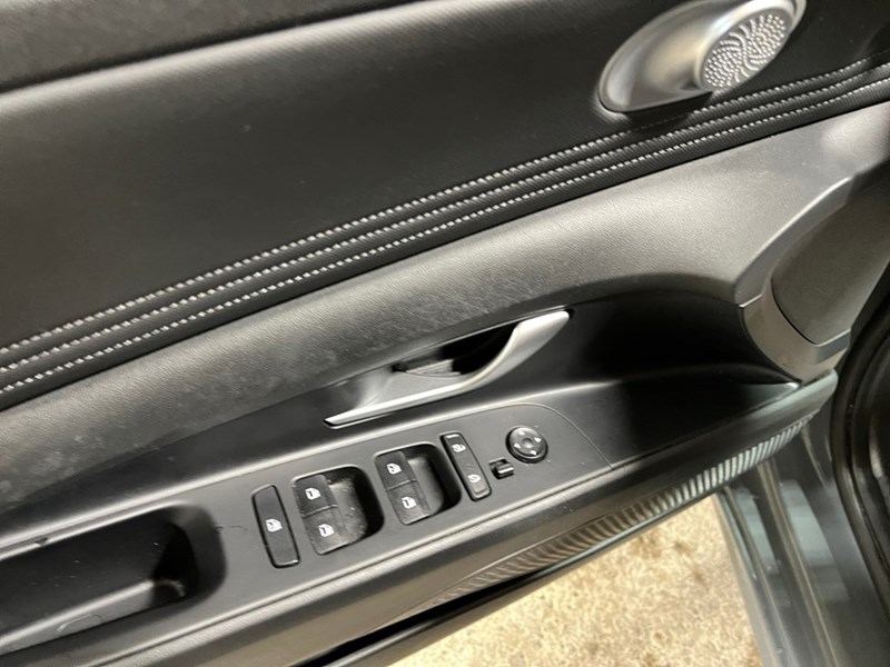 2022 Hyundai Elantra HEV Ultimate DCT