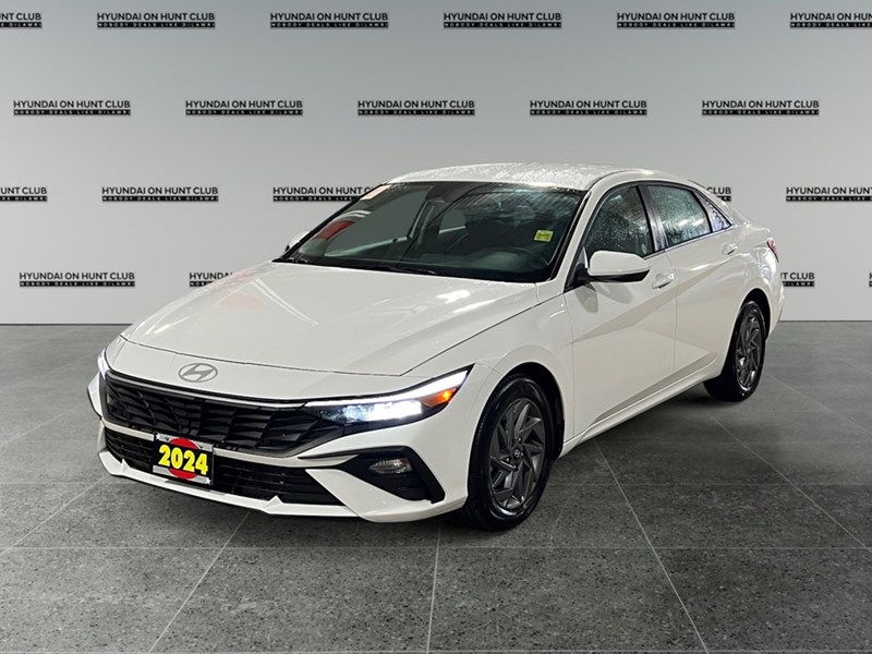 2024 Hyundai Elantra Preferred IVT