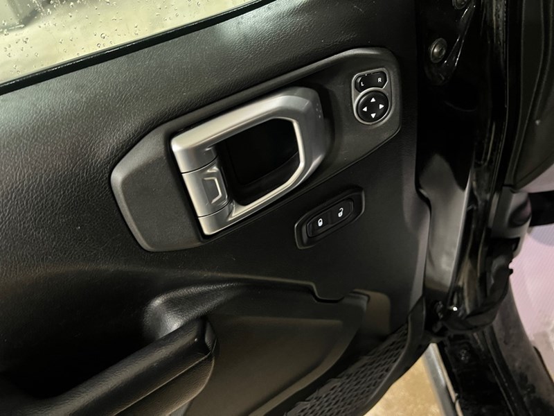 2020 Jeep Wrangler Unlimited Black and Tan 4x4