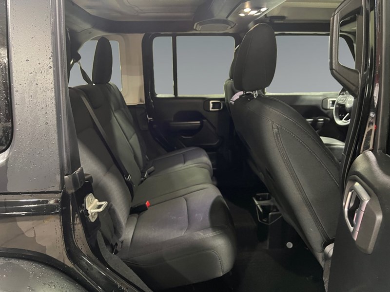 2020 Jeep Wrangler Unlimited Black and Tan 4x4