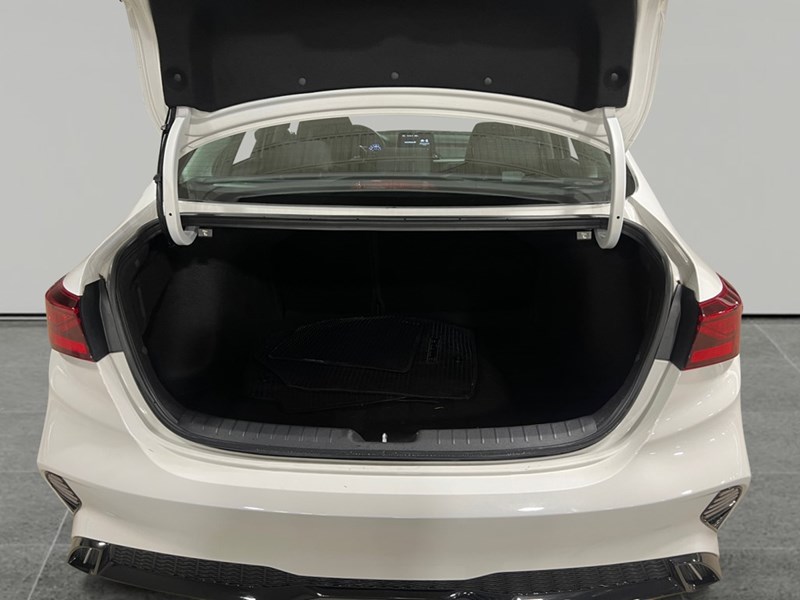 2024 Kia Forte EX IVT