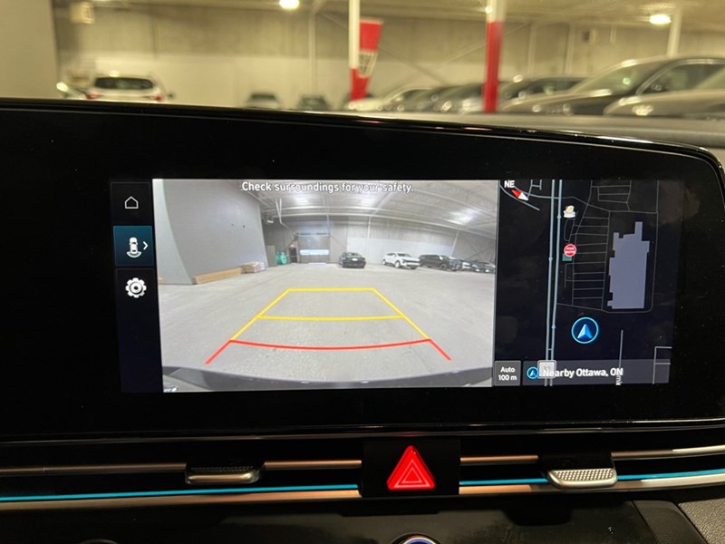 2023 Hyundai Elantra Preferred IVT w/Tech Pkg