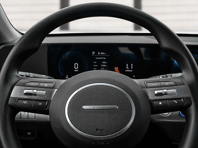 2027 Hyundai Kona 2.0L Essential AWD