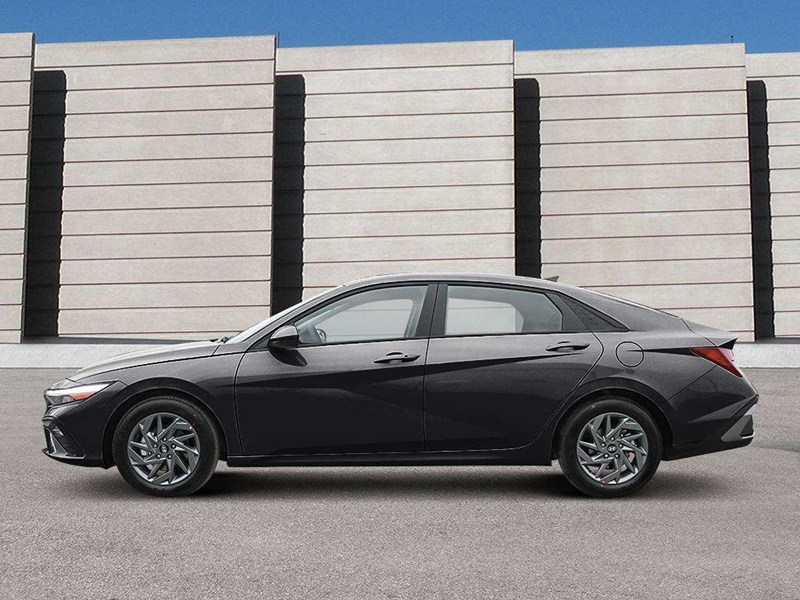 2026 Hyundai Elantra Preferred IVT