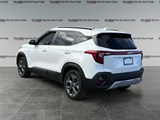 2024 Kia Seltos LX image 3