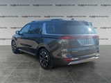 2023 Kia Carnival EX image 3