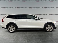 2023 Volvo V60 Cross Country B5 AWD Core