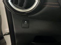 2019 Nissan Kicks SR FWD