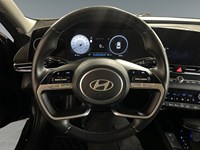 2024 Hyundai Elantra Luxury IVT
