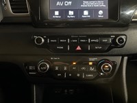 2017 Kia Niro FWD 4dr L