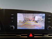 2022 Hyundai Elantra Preferred IVT w/Sun & Tech Package