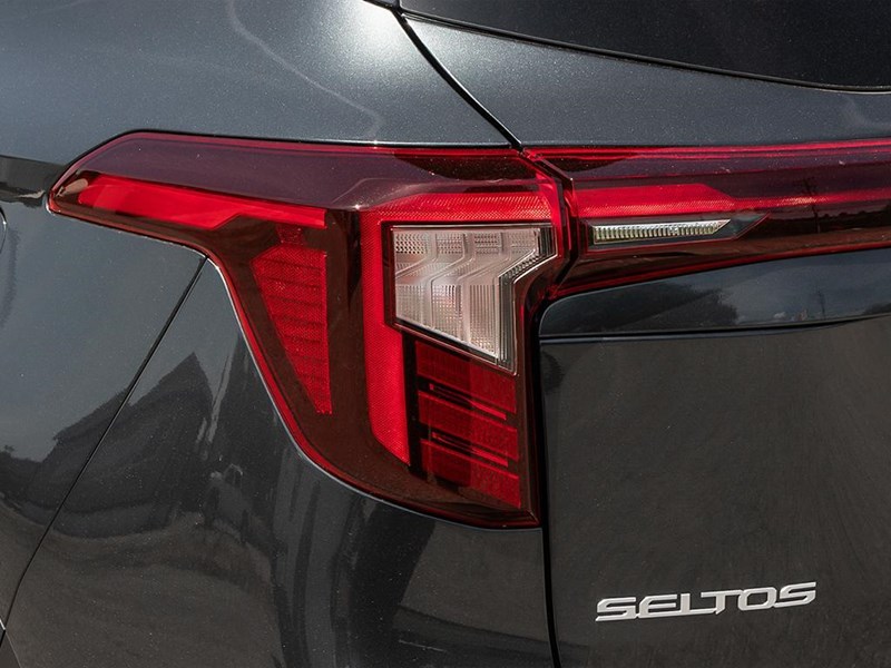 2026 Kia Seltos SX AWD w/Black Interior