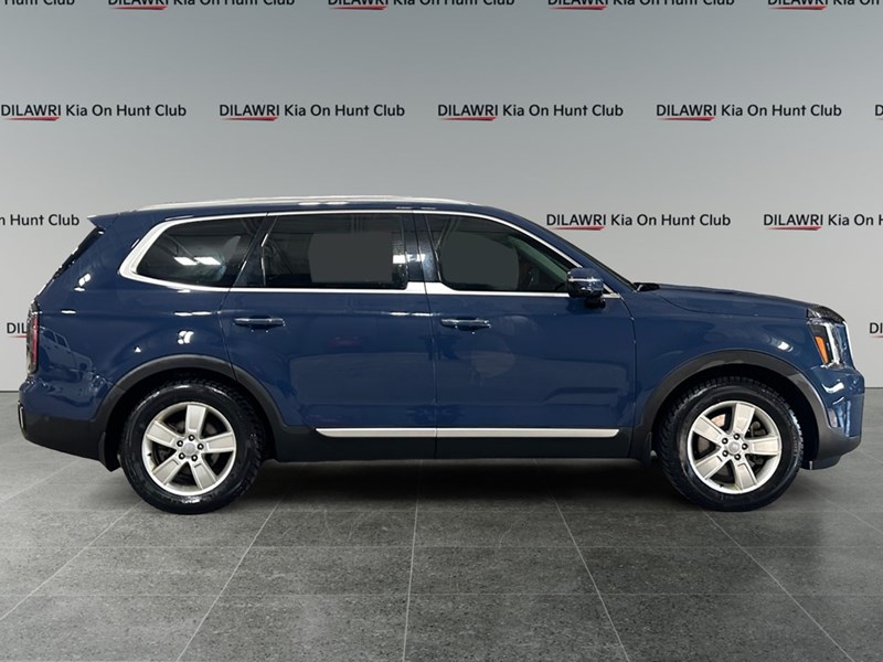 2023 Kia Telluride SX Limited AWD w/Black Interior