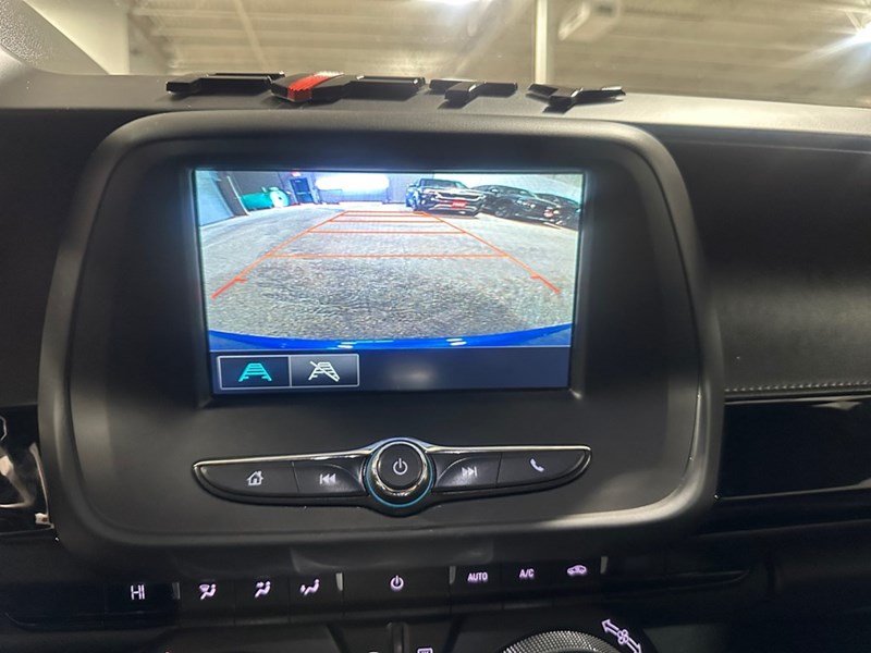 2017 Chevrolet Camaro 2dr Cpe 1LT