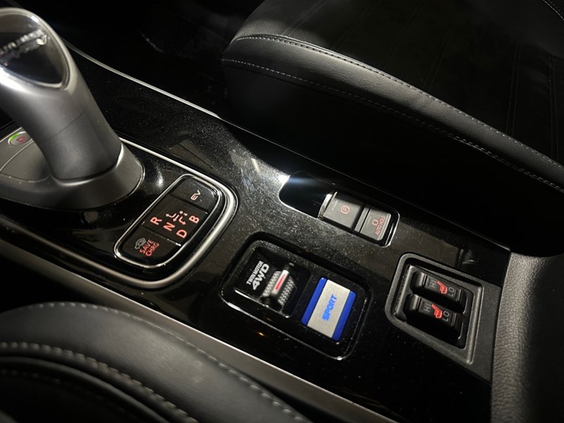 2022 Mitsubishi Outlander Plug-In Hybrid SE S-AWC