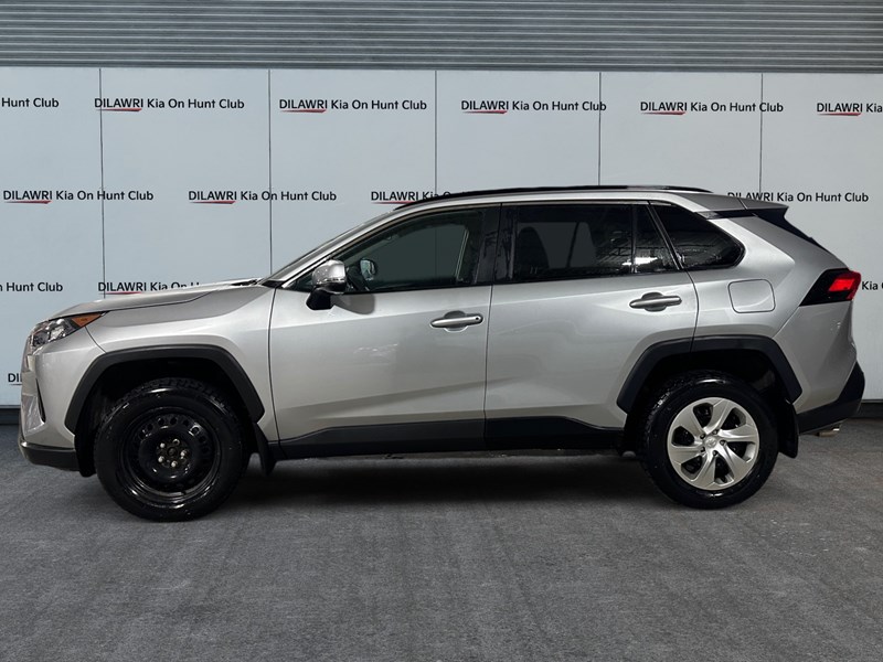 2021 Toyota RAV4 LE AWD