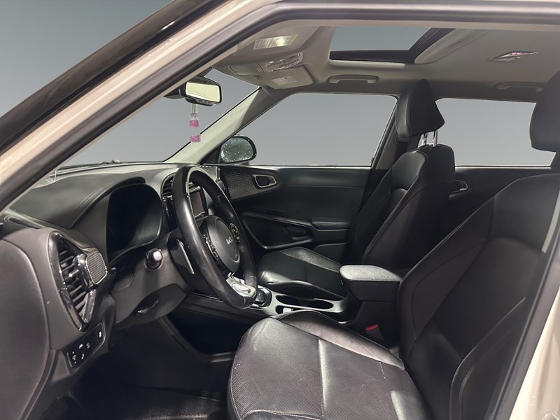 2022 Kia Soul EV EV Limited Auto