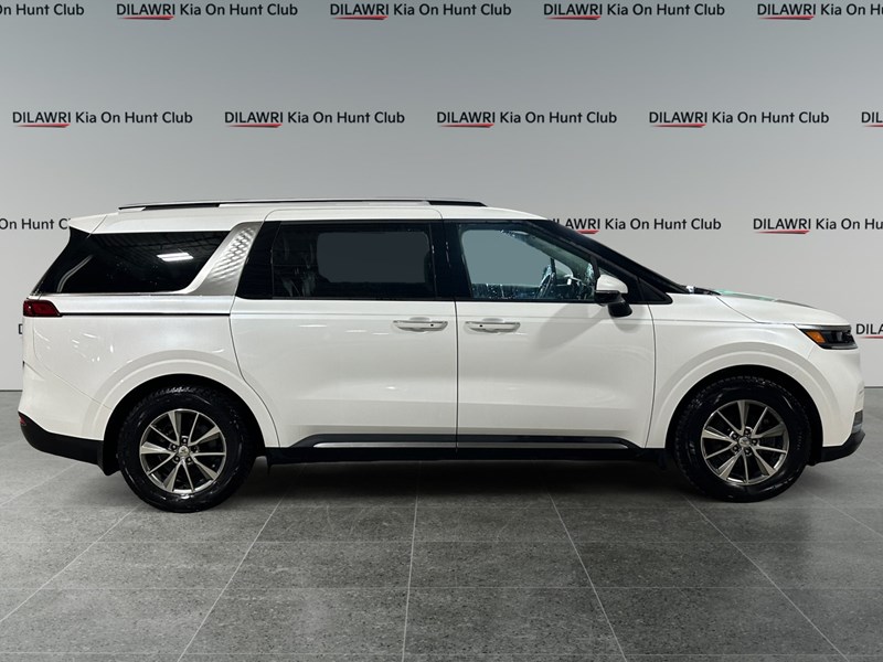 2024 Kia Carnival EX FWD