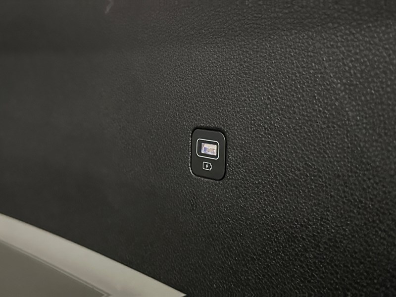 2024 Kia Carnival EX FWD