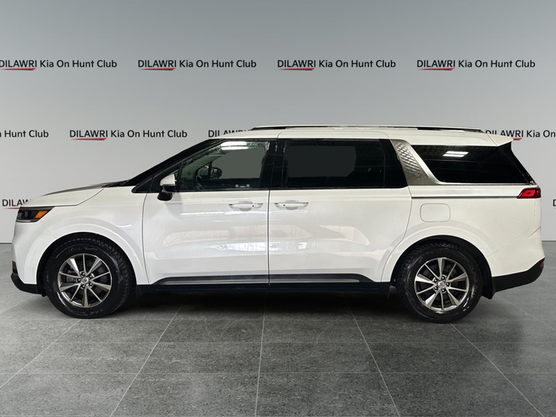 2024 Kia Carnival EX FWD