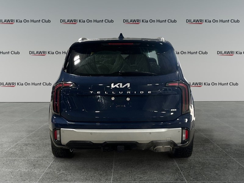 2023 Kia Telluride SX Limited AWD w/Black Interior