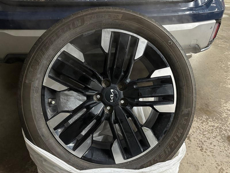 2023 Kia Telluride SX Limited AWD w/Black Interior