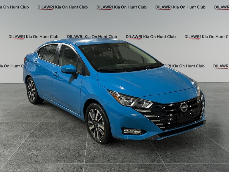 2025 Nissan Versa SV CVT