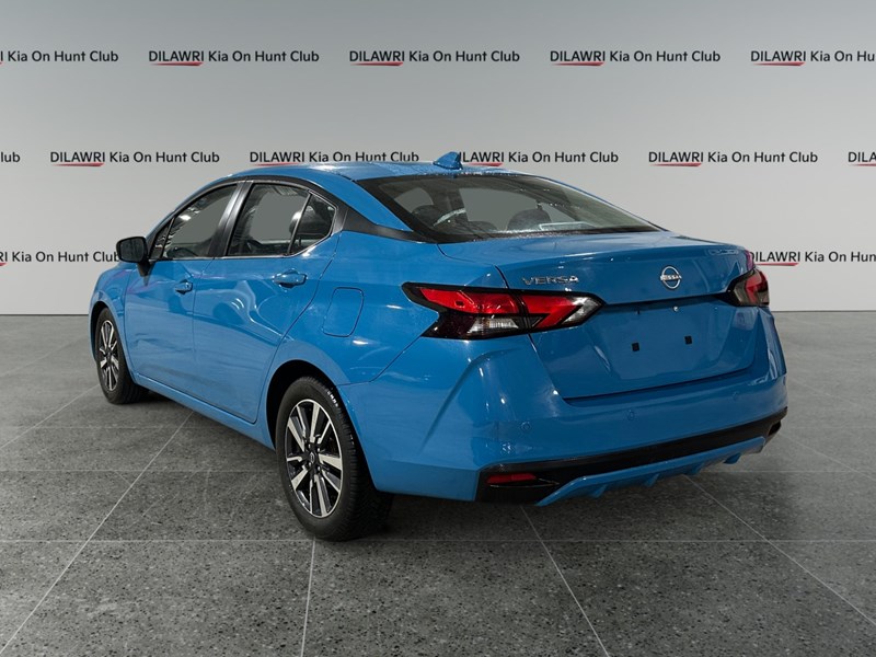 2025 Nissan Versa SV CVT