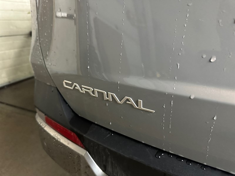 2025 Kia Carnival EX FWD