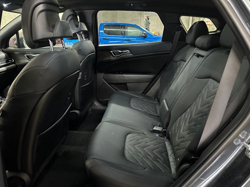 2023 Kia Sportage X-Line Limited AWD w/Black Interior