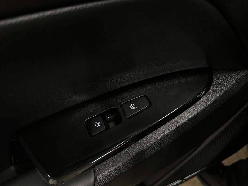 2023 Kia Sportage X-Line Limited AWD w/Black Interior