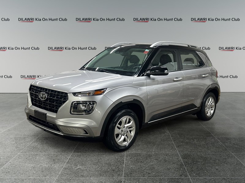 2023 Hyundai Venue Preferred IVT w/Two-Tone