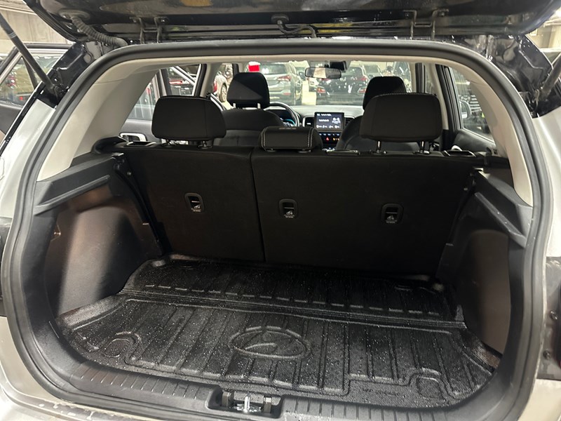 2023 Hyundai Venue Preferred IVT w/Two-Tone