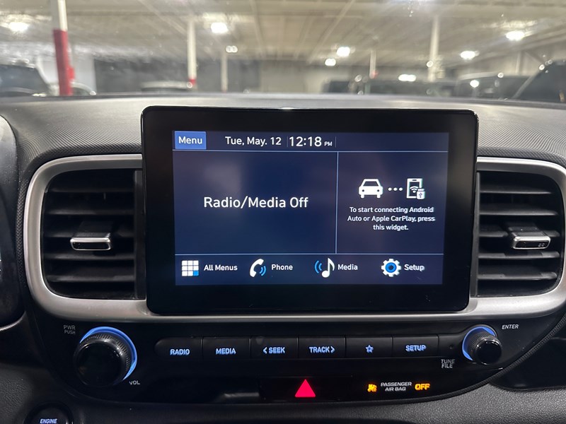 2023 Hyundai Venue Preferred IVT w/Two-Tone
