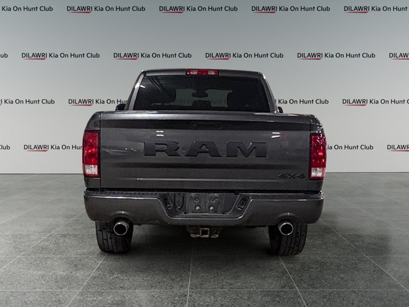 2021 RAM 1500 Classic Express 5.7L Hemi