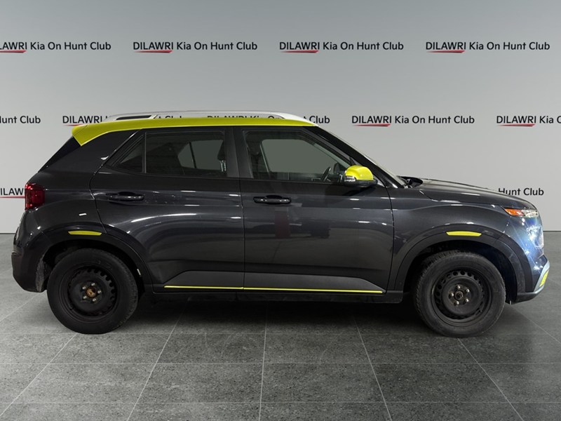 2021 Hyundai Venue Preferred IVT w/Two-Tone