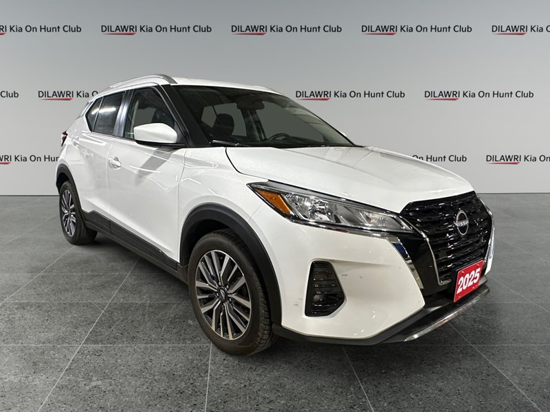 2025 Nissan Kicks Play SV FWD