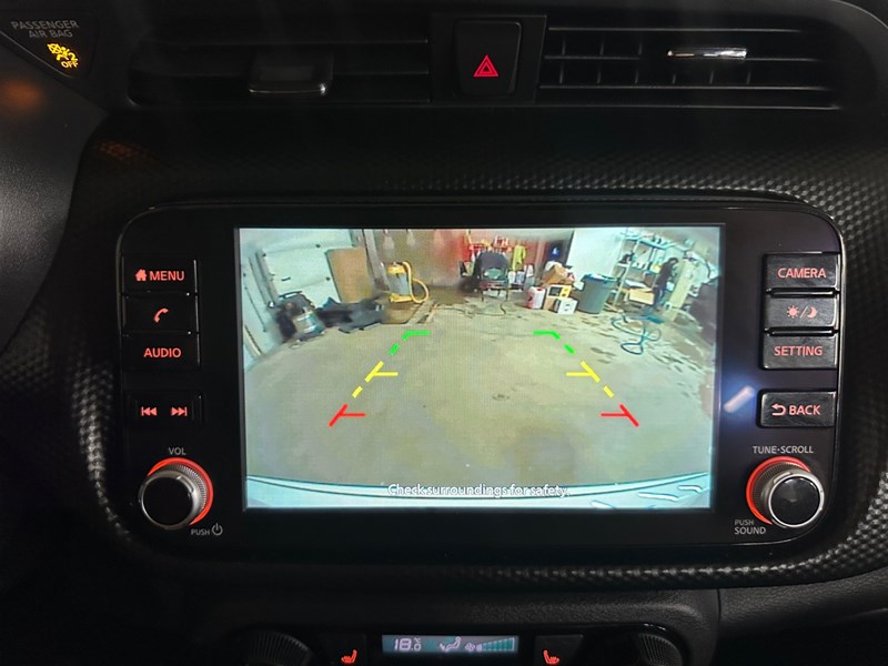 2025 Nissan Kicks Play SV FWD